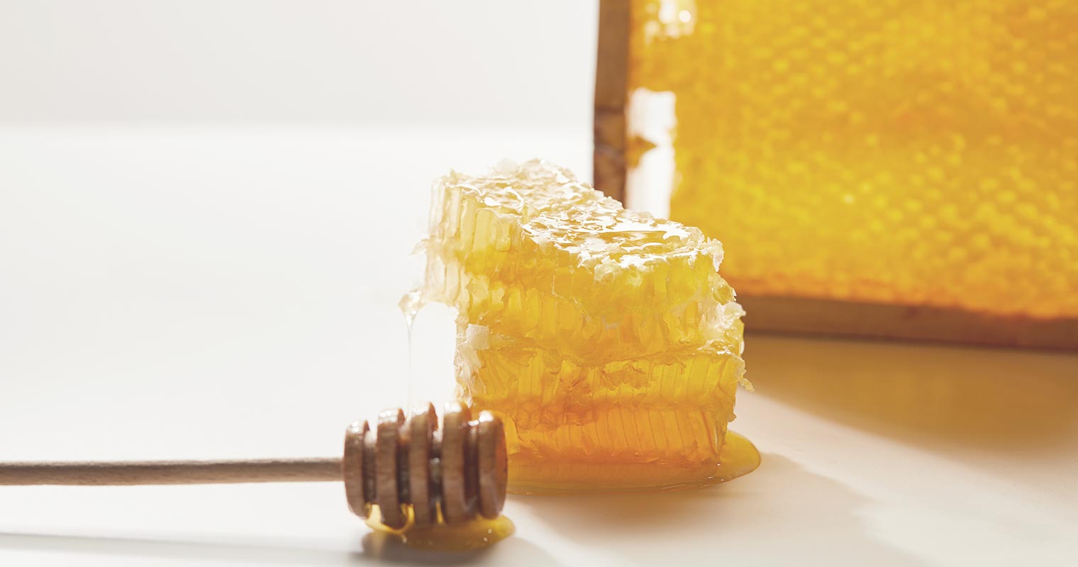 using honey for skin and health