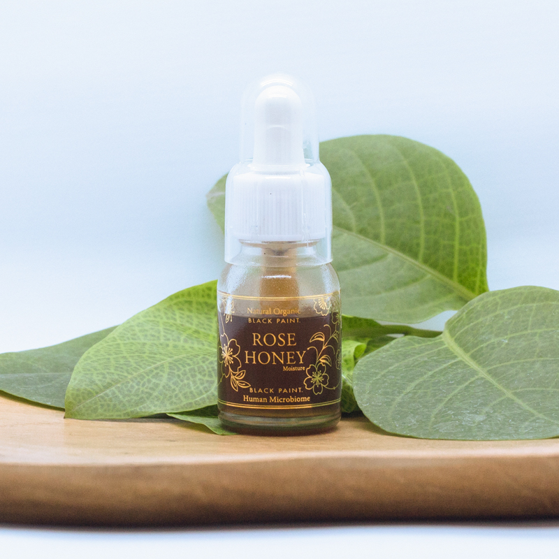 Rose Honey is a firming, anti-wrinkle concentrated hydrating serum